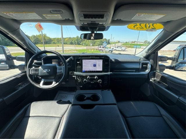 2025 Ford F-350SD Lariat