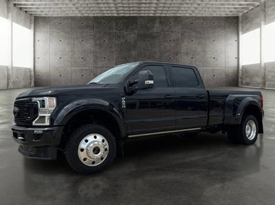 2022 Ford F-450SD Platinum