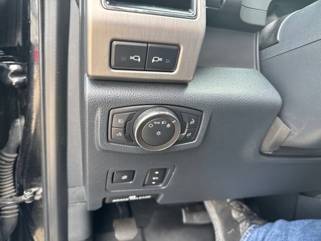 2022 Ford F-450SD Platinum