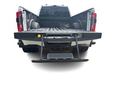 2025 Ford F-450SD Platinum