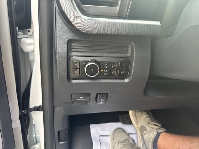 2025 Ford F-450SD Platinum