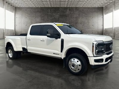 2025 Ford F-450SD Platinum