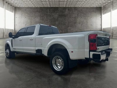 2025 Ford F-450SD Platinum
