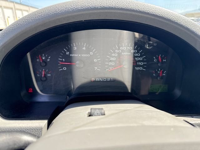 2006 Ford F-150 Base