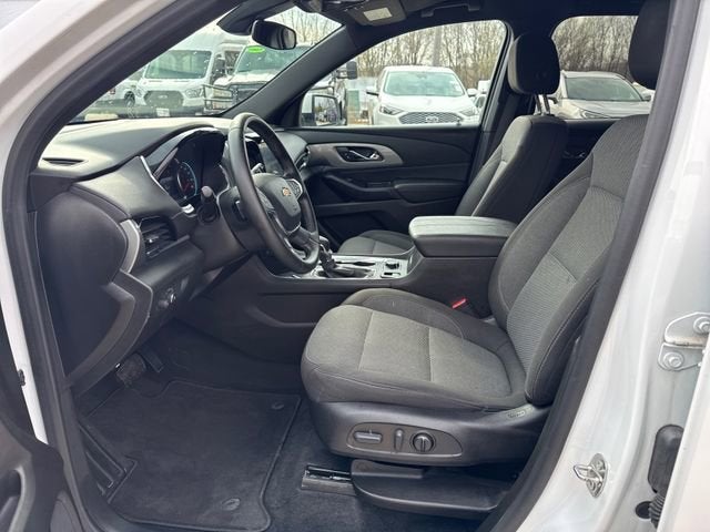 2023 Chevrolet Traverse LT