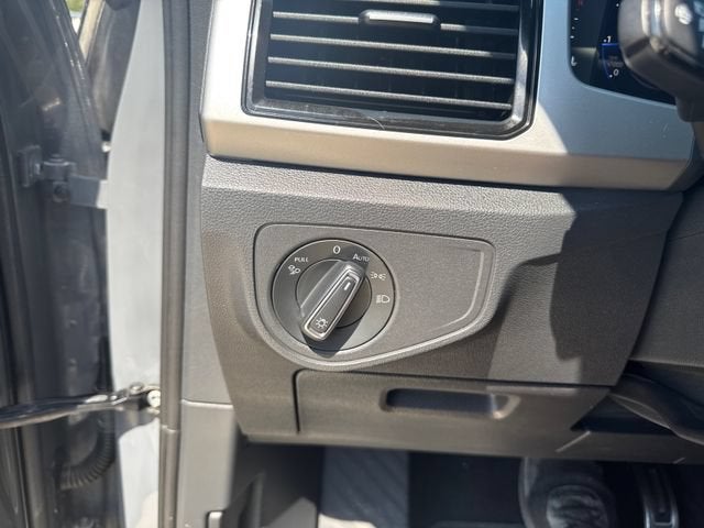 2023 Volkswagen Atlas Cross Sport 3.6L V6 SEL R-Line