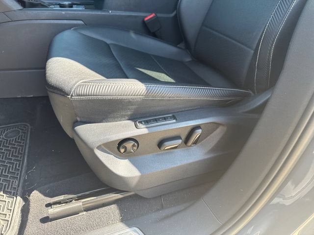 2023 Volkswagen Atlas Cross Sport 3.6L V6 SEL R-Line