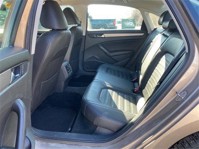 2015 Volkswagen Passat 1.8T SE