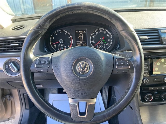 2015 Volkswagen Passat 1.8T SE