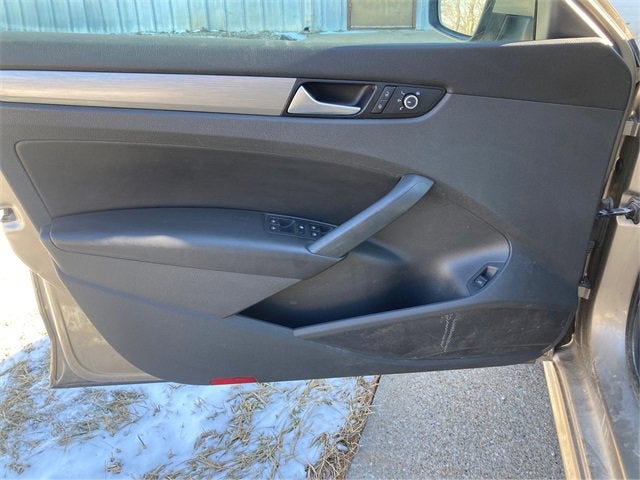 2015 Volkswagen Passat 1.8T SE