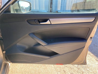 2015 Volkswagen Passat 1.8T SE