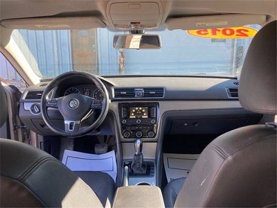 2015 Volkswagen Passat 1.8T SE