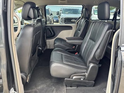 2012 Chrysler Town & Country Touring
