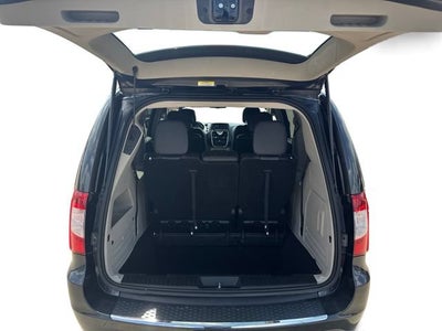 2012 Chrysler Town & Country Touring