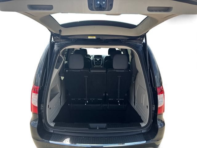 2012 Chrysler Town & Country Touring