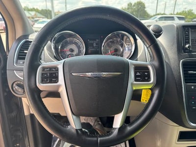 2012 Chrysler Town & Country Touring