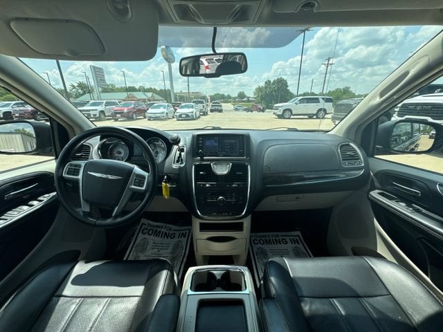 2012 Chrysler Town & Country Touring