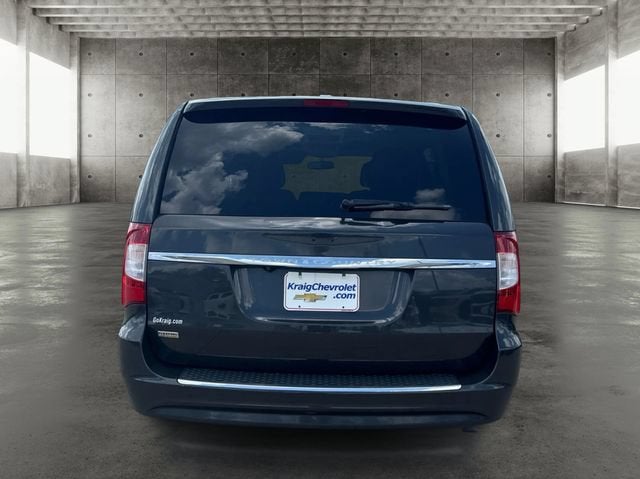 2012 Chrysler Town & Country Touring