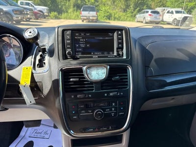 2015 Chrysler Town & Country Touring