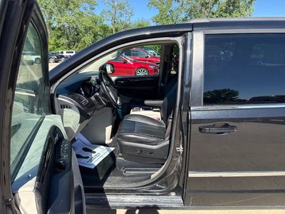 2015 Chrysler Town & Country Touring