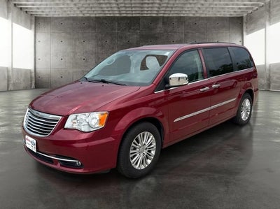 2015 Chrysler Town & Country Touring-L