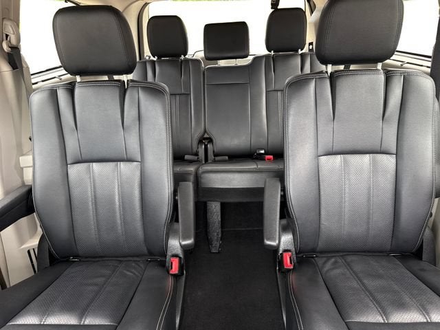 2015 Chrysler Town & Country Touring-L