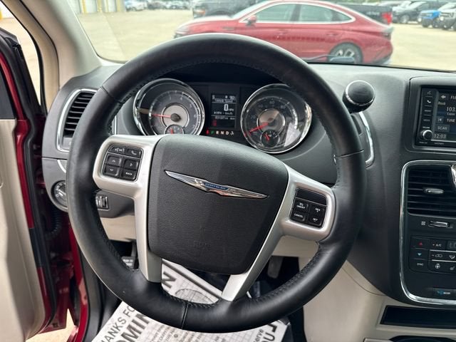 2015 Chrysler Town & Country Touring-L