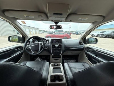 2015 Chrysler Town & Country Touring-L