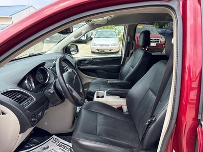 2015 Chrysler Town & Country Touring-L