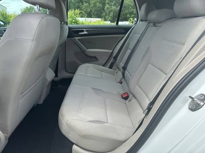 2018 Volkswagen Golf TSI S