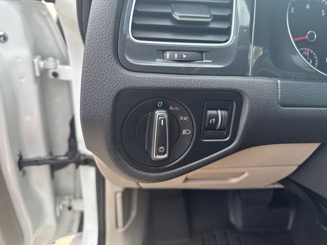 2018 Volkswagen Golf TSI S