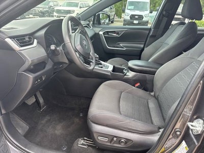 2024 Toyota RAV4 Hybrid SE
