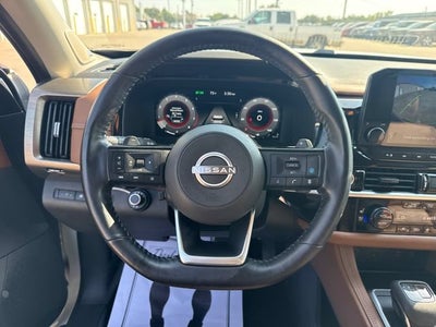 2023 Nissan Pathfinder Platinum