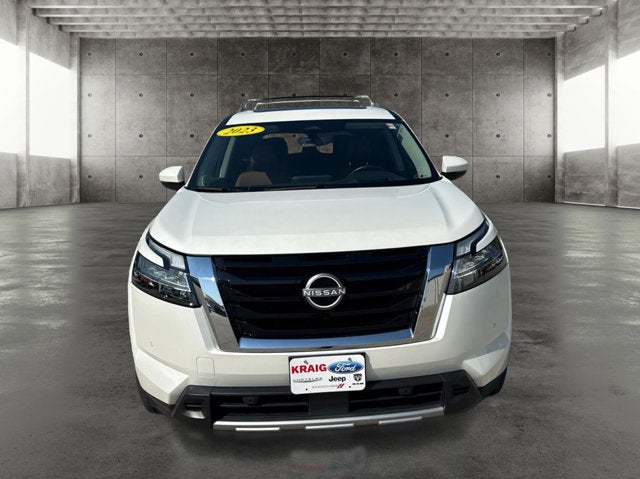 2023 Nissan Pathfinder Platinum