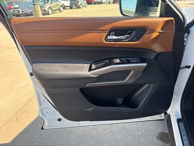 2024 Nissan Pathfinder Platinum