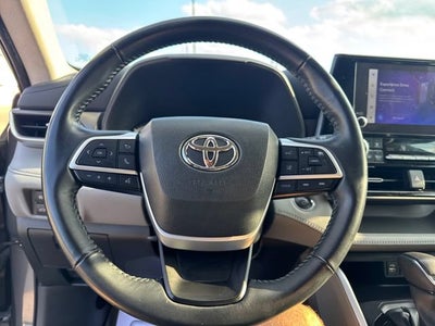 2023 Toyota Highlander Hybrid LE