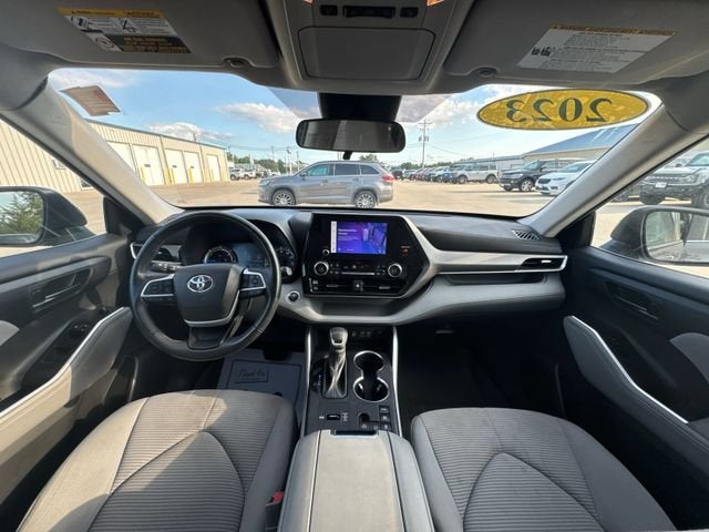 2023 Toyota Highlander Hybrid LE