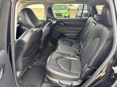 2022 Toyota Highlander XLE