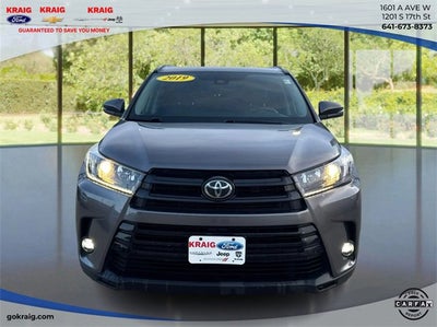 2019 Toyota Highlander SE