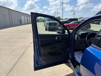 2023 Kia Sorento LX