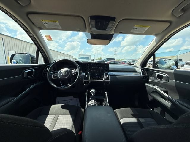2023 Kia Sorento LX