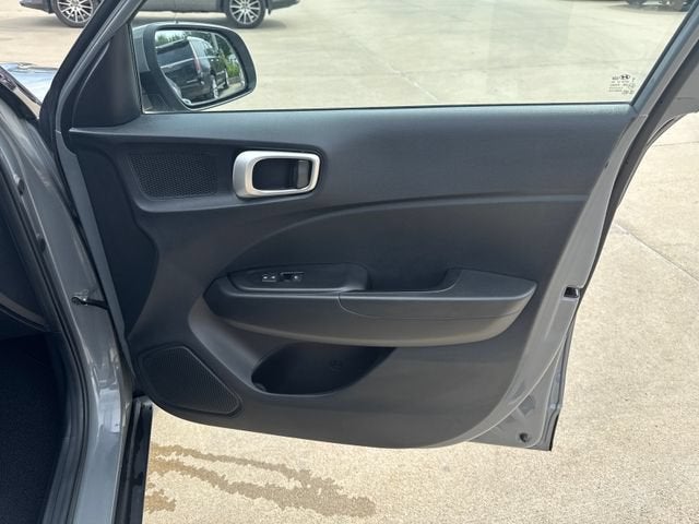 2023 Hyundai Venue SE