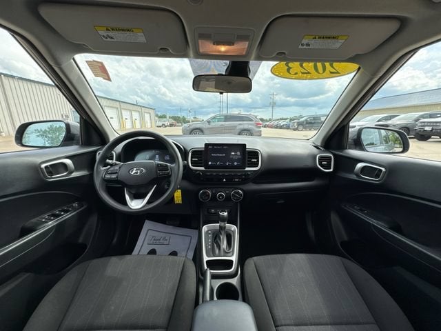 2023 Hyundai Venue SE