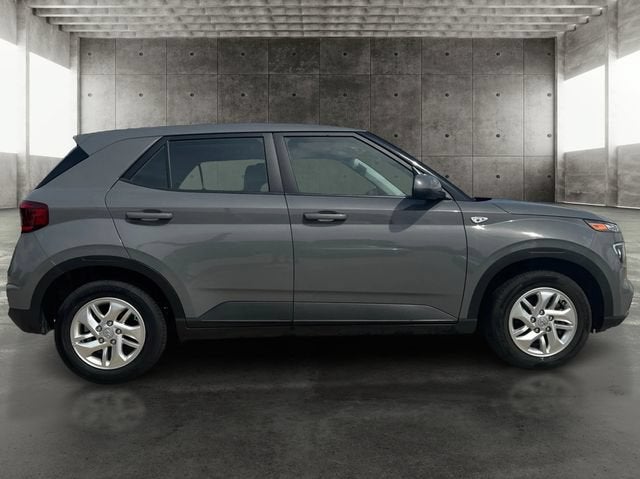 2023 Hyundai Venue SE